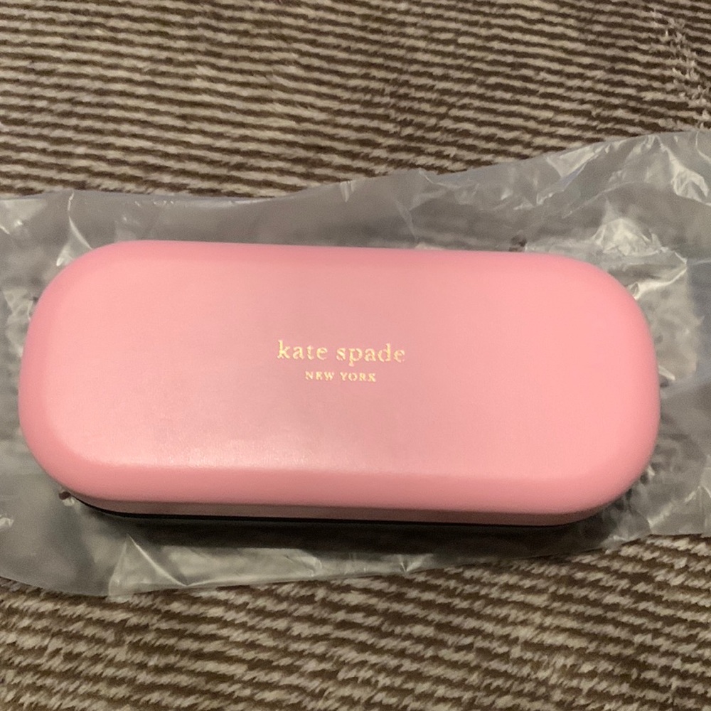 Kate Spade sunglass case new with dust cloth. NEW!